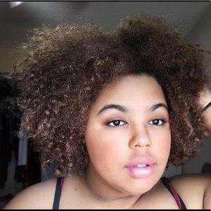 Meet your Posher, Mya janae